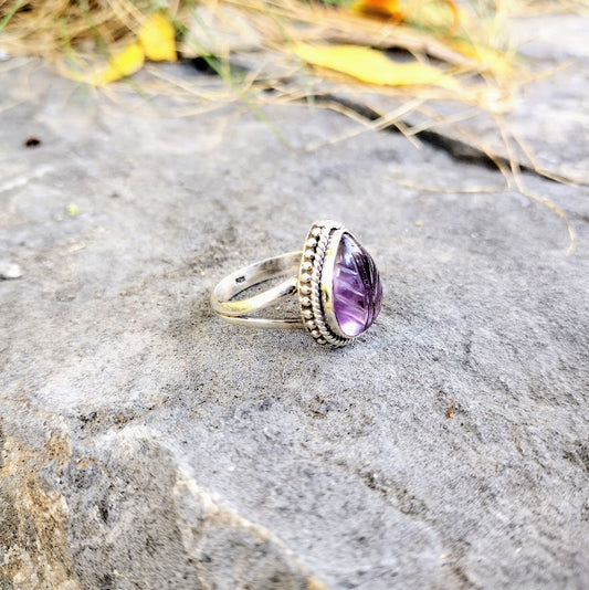 Carved Amethyst Ring | Size 8