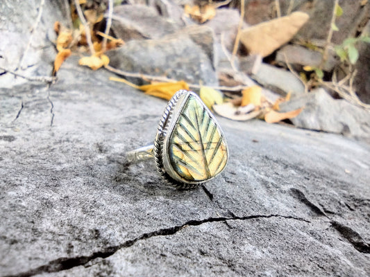 Carved Blue Labradorite Ring | Size 7.5