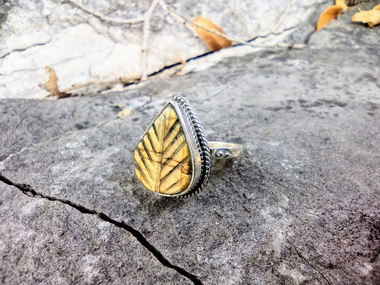 Carved Blue Labradorite Ring | Size 7.5