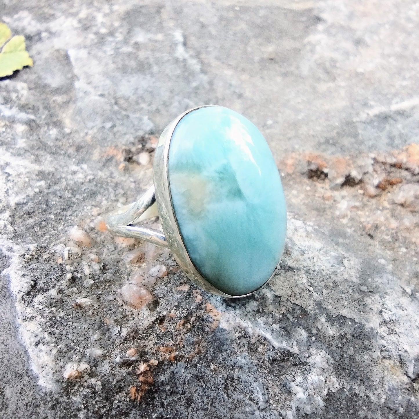 #K18 Natural Larimar Ring