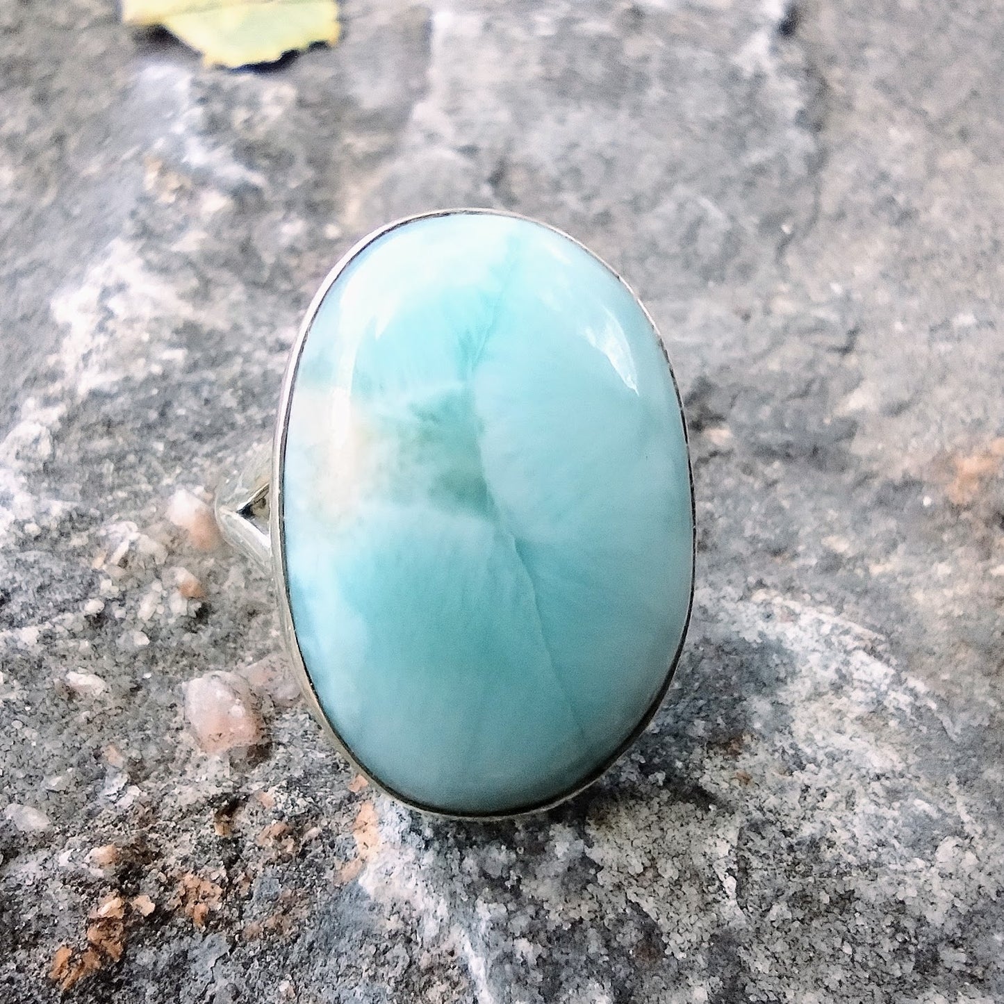 #K18 Natural Larimar Ring