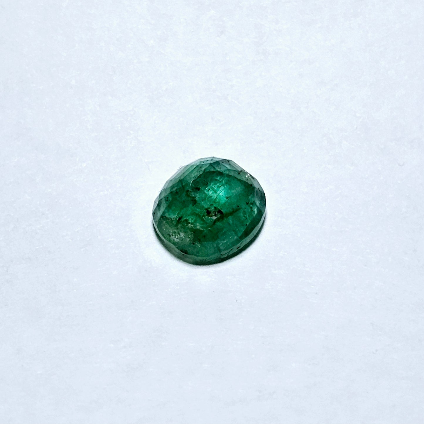3.9 ct Oval Zambian Emerald, 10.5 x 9.6 mm K3