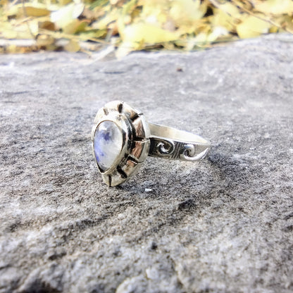 Sterling Silver Flash Rainbow Moonstone Ring Size 7.25